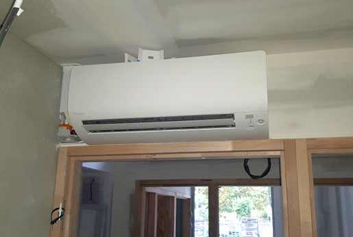 Mise en service d'une climatisation dans une maison à Saint-Malo